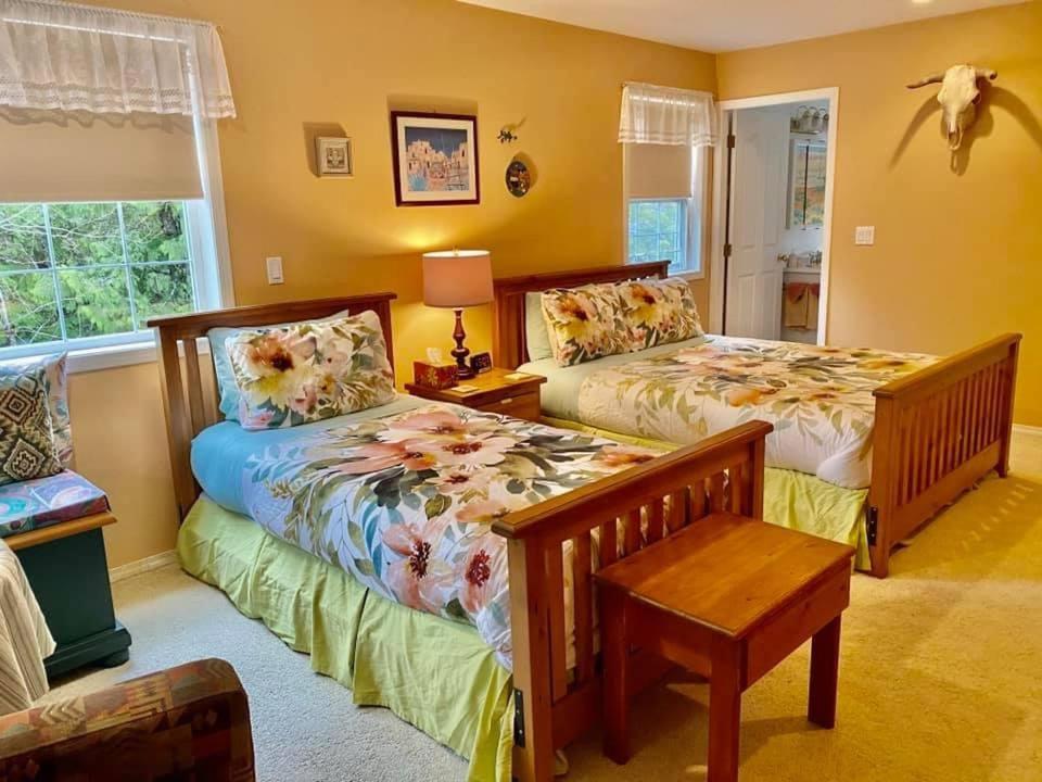 Seafarers Bed & Breakfast Tofino Dış mekan fotoğraf