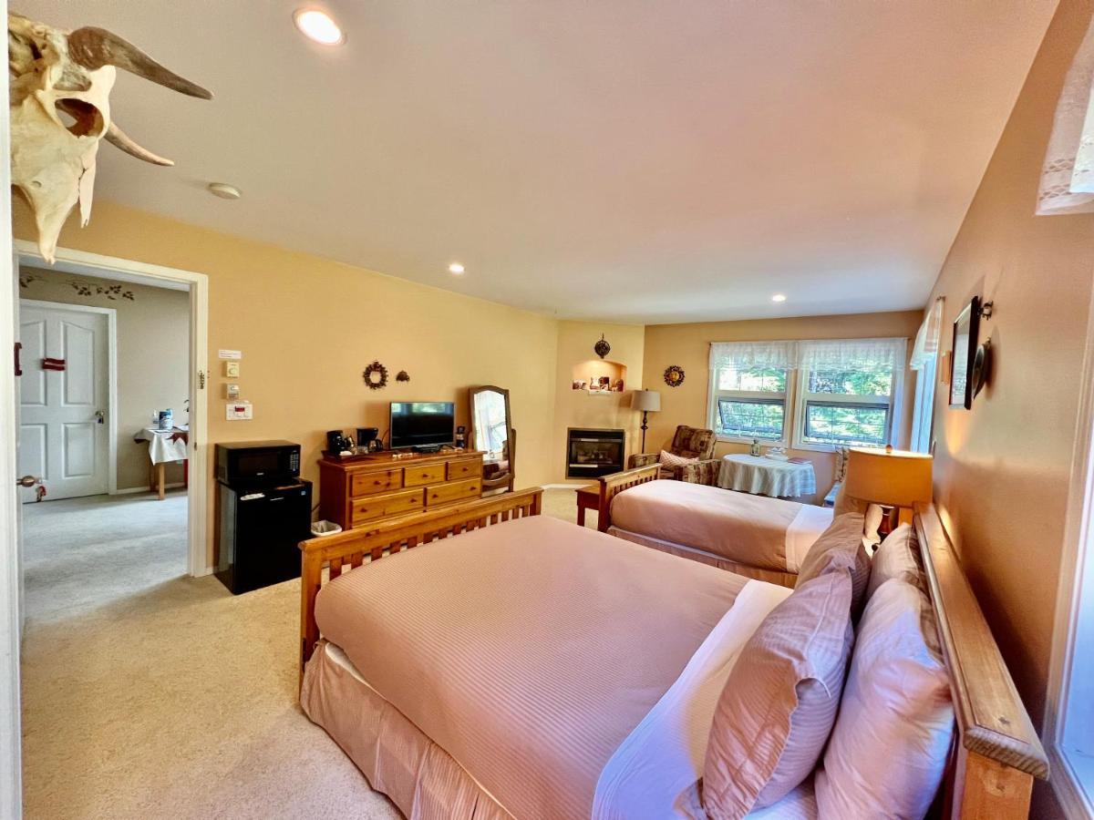 Seafarers Bed & Breakfast Tofino Dış mekan fotoğraf